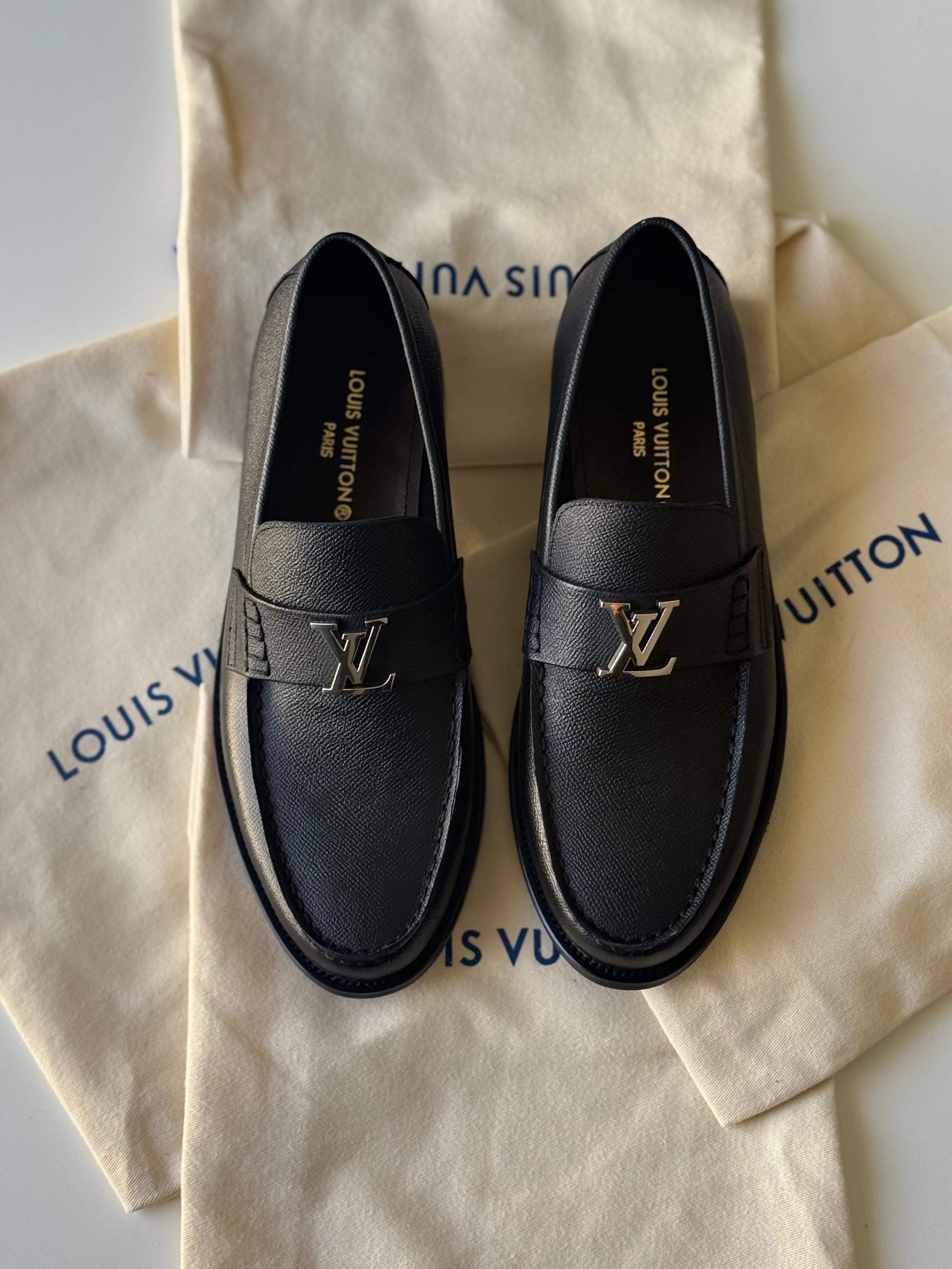 LV MANS SHOES