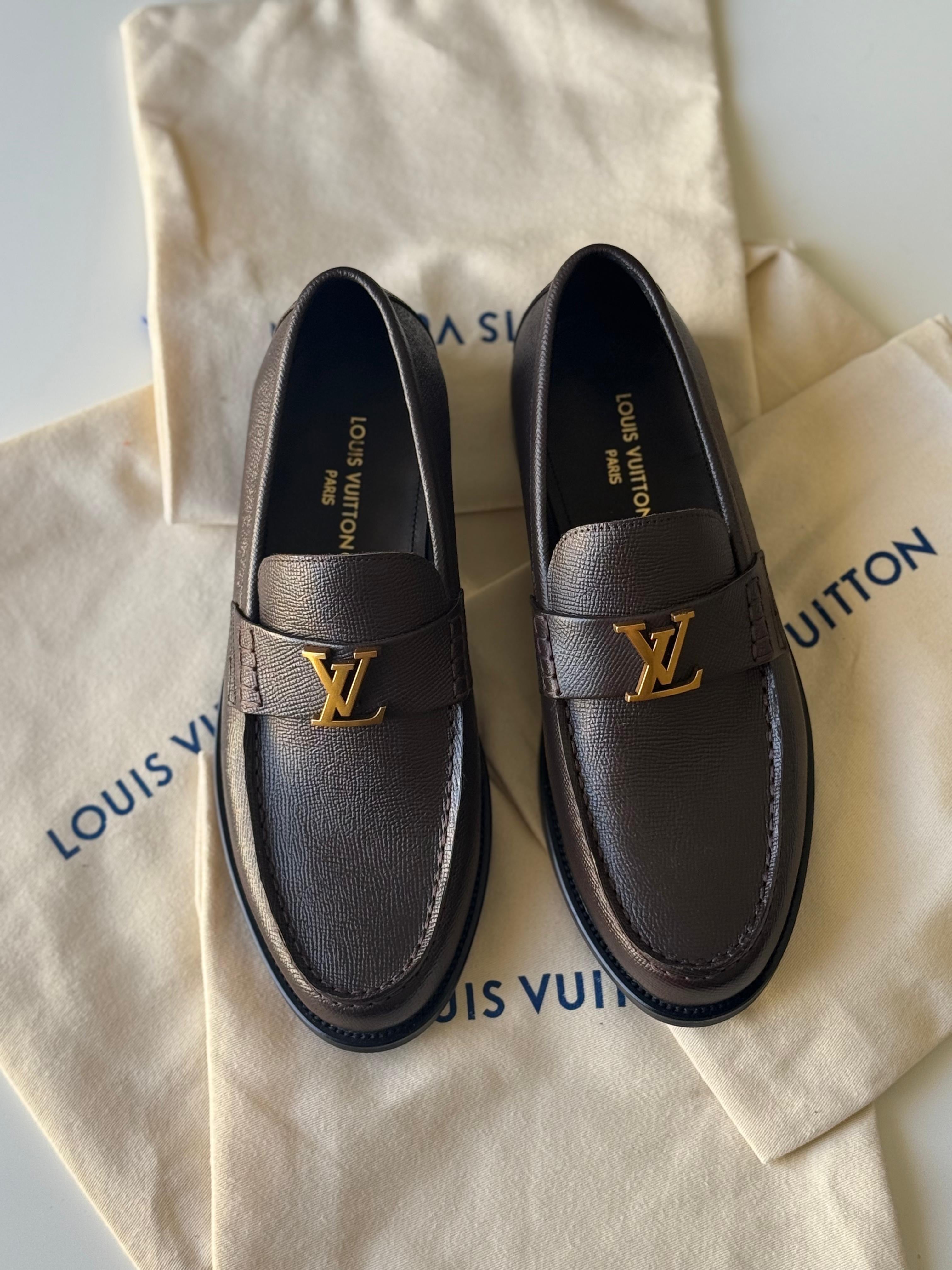 LV MANS SHOES